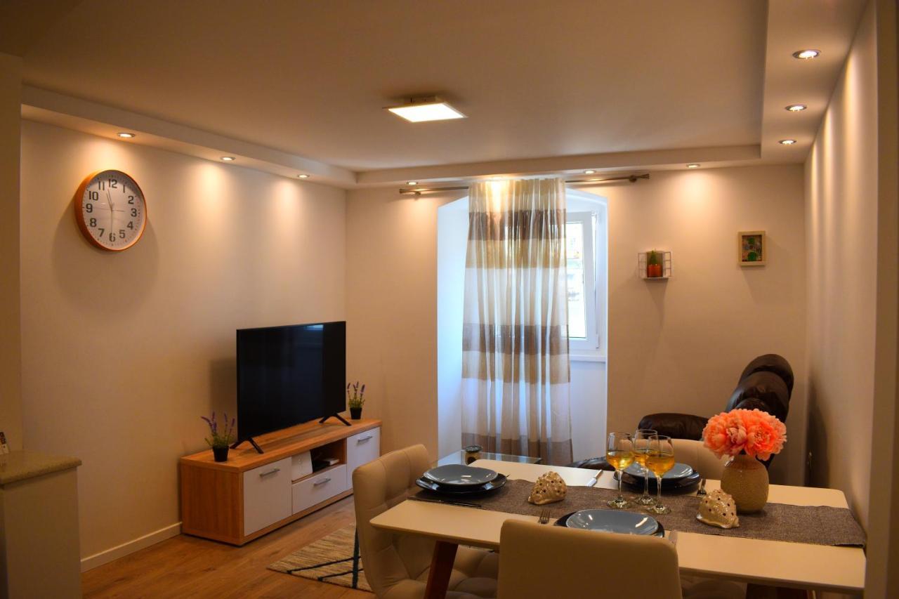 Apartman Veronique غييكا المظهر الخارجي الصورة