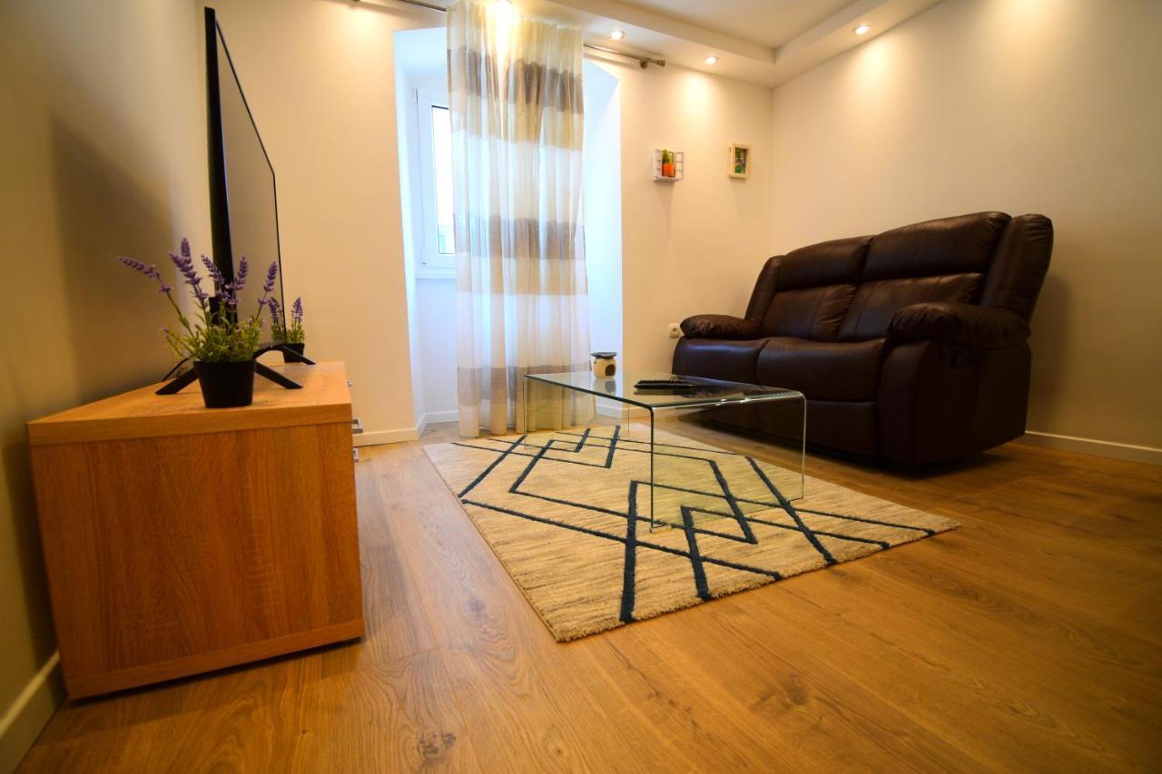 Apartman Veronique غييكا المظهر الخارجي الصورة